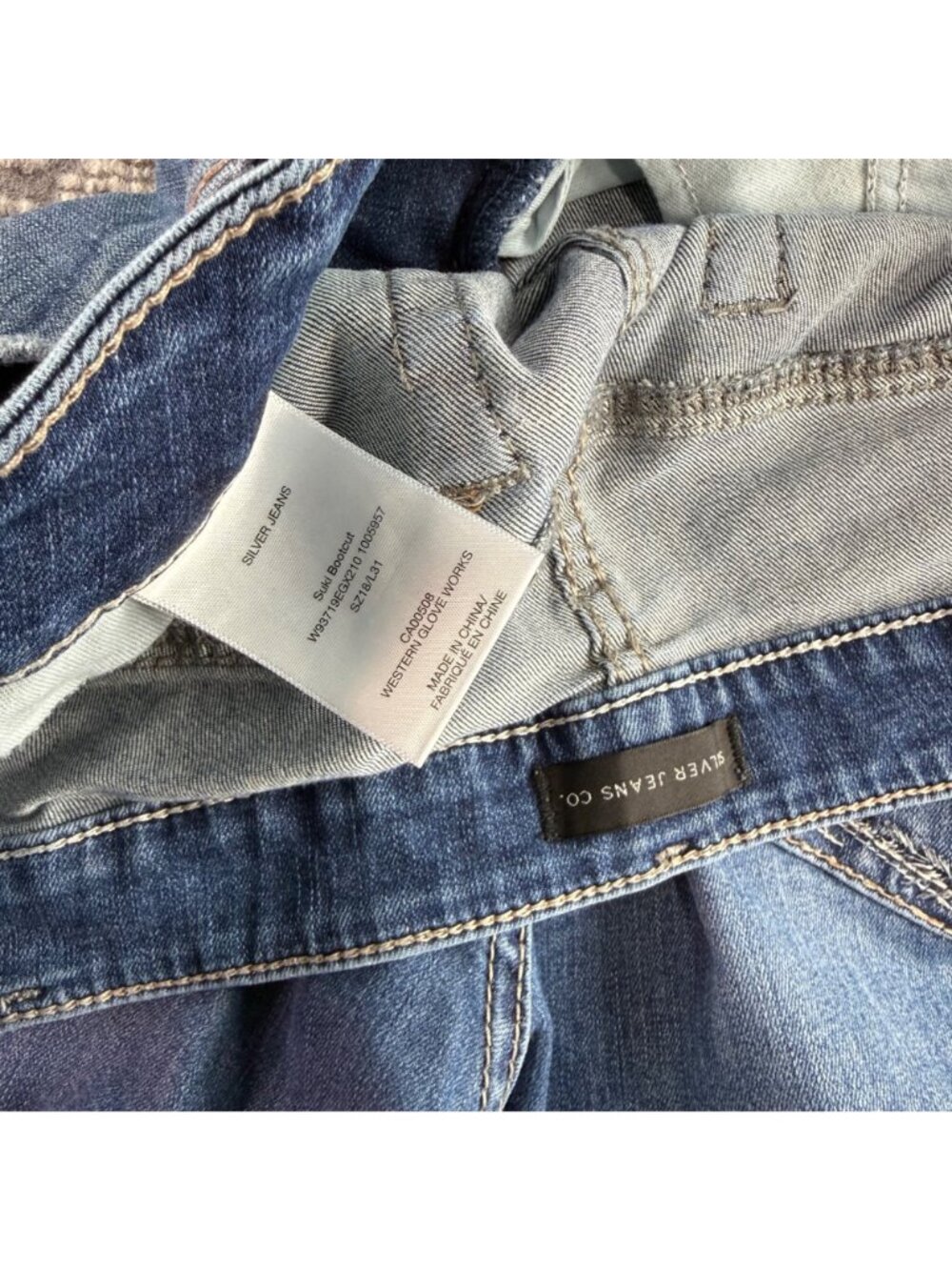 Silver Jeans Suki Bootcut Medium Wash Embroidered Pockets Size 18 L31 - Picture 14 of 15